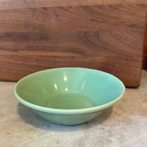 Vintage Bauer USA 6” green pottery cereal
bowl * Rare Find